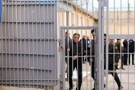 Bu şəxslərin cəzası yarıya endirildi - SİYAHI