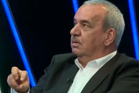 "Hərdən özümə ölüm arzulayıram" - Meyxanaçı