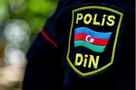 Arvadını qucaqlayan müəllimi baltaladı