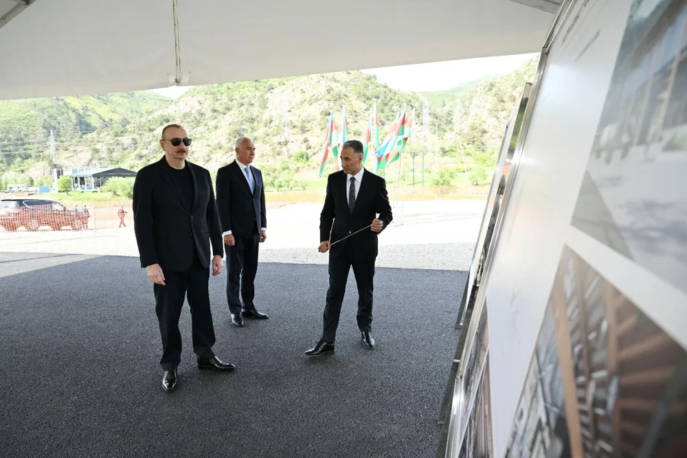 Prezident Laçın kanat yolunun təməlini qoydu