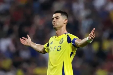 Ronaldo qol vurdu, komandası uduzdu - VİDEO