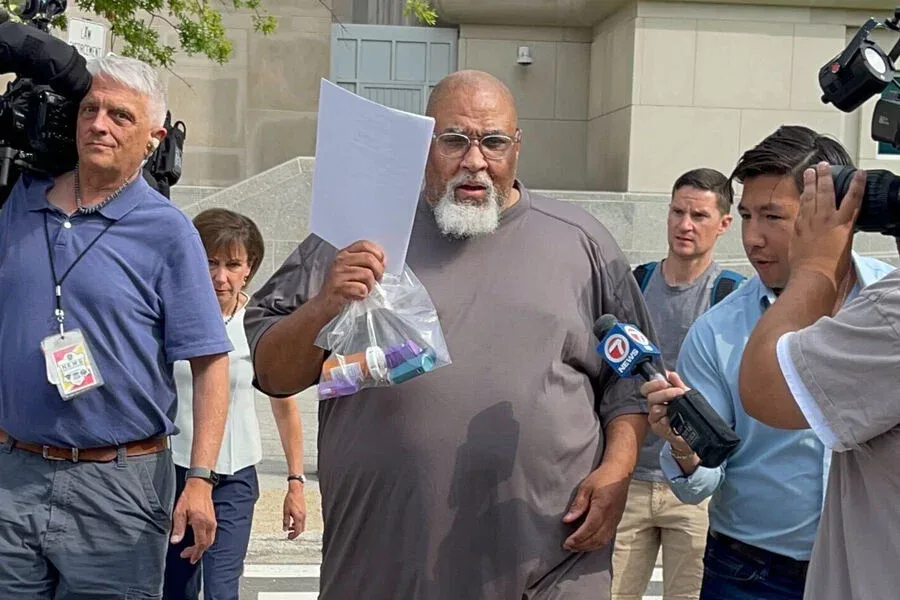 İnsan qalıqlarını satan meyitxana müdiri saxlanıldı