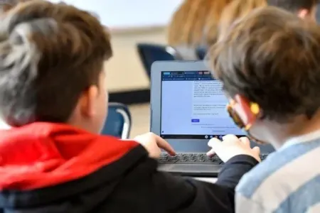 Sosial şəbəkədəki oyunu oynayan yeniyetmə öldü