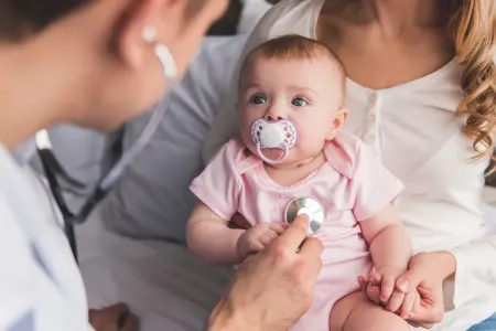 Azərbaycana uşaqları 6 xəstəlikdən qoruyan peyvənd gətirilir