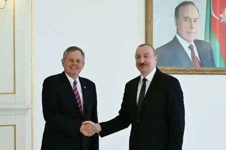 ABŞ senatorunu Bakıya gətirən - İLGİNC səbəblər