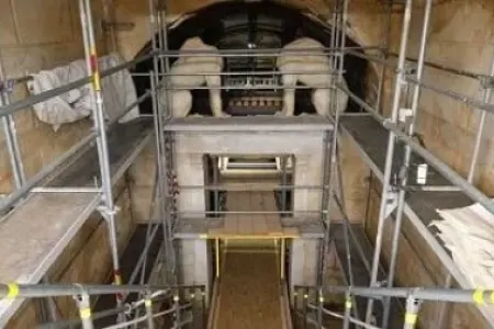 Makedoniyalı İsgəndərin ən yaxın dostunun sirli məzarı: - İldə bir dəfə...