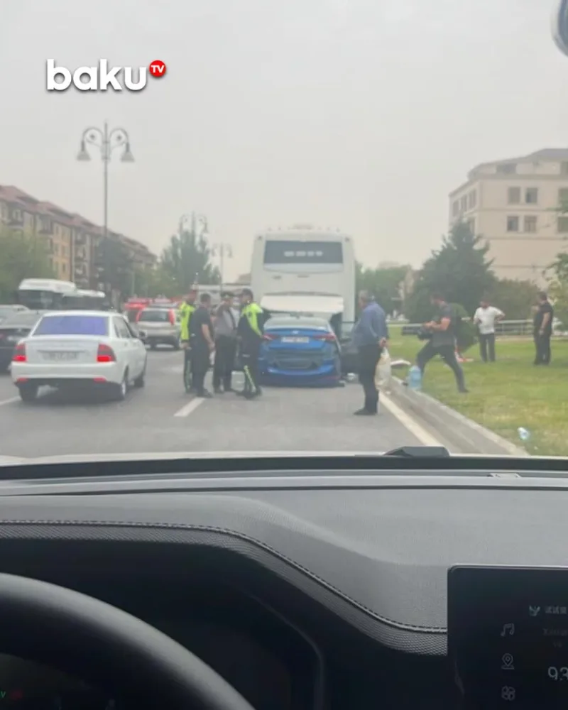 Bakıda dönərçi "Rent a Car" maşını ilə qəzaya düşüb öldü