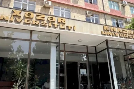 Xəzər Universitetində bıçaqlanan tələbənin - SON VƏZİYYƏTİ