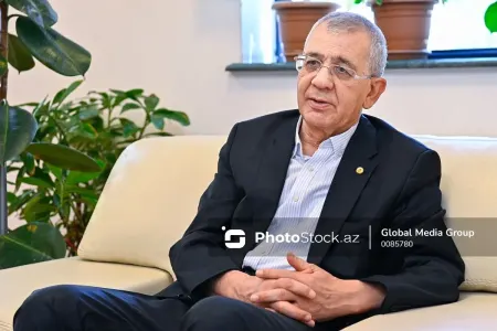 Hamlet İsaxanlı bıçaqlanmadan danışdı: - "Belə hadisələr həmişə olub"