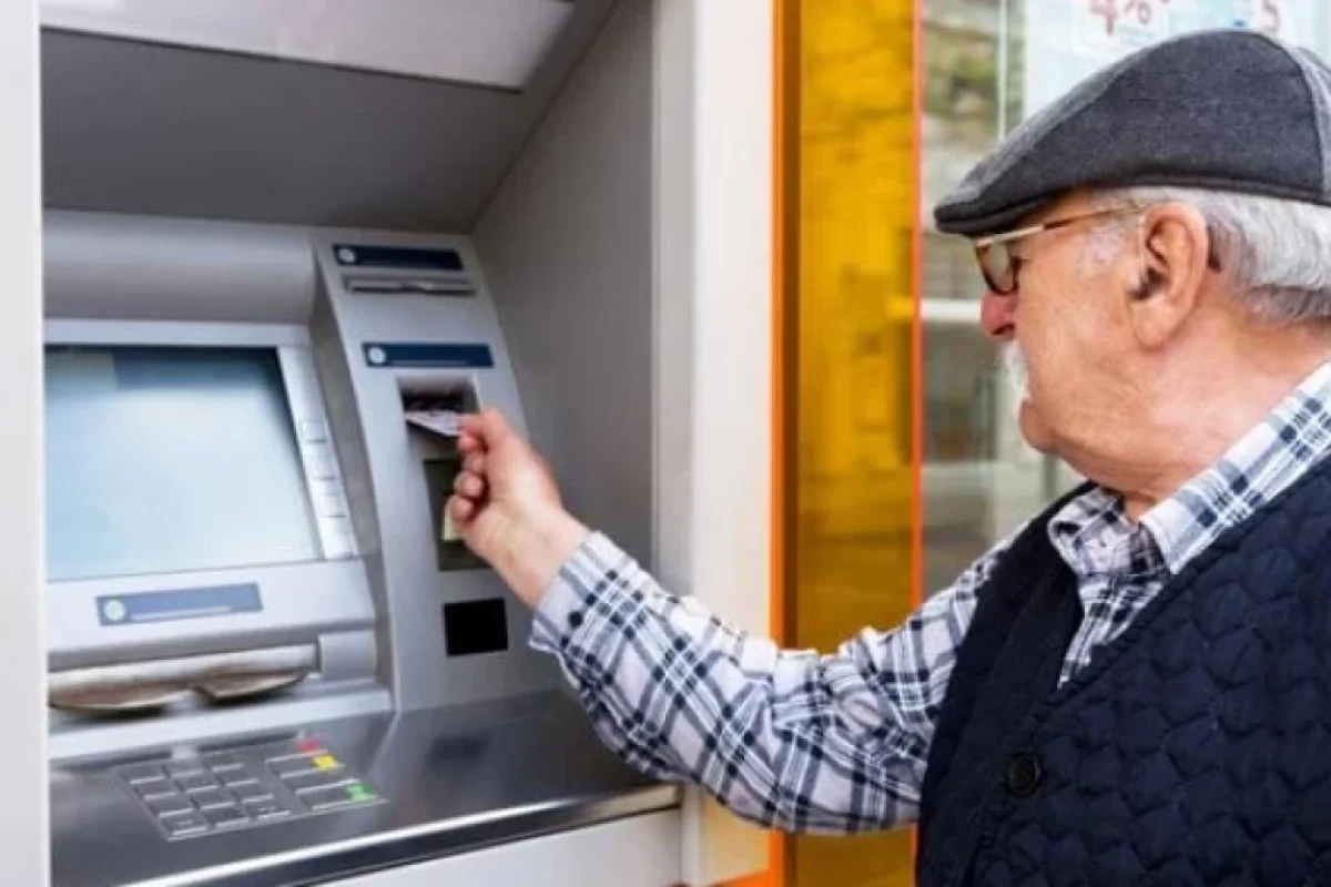 Əmək pensiyası alanların NƏZƏRİNƏ!