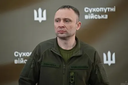 Ukrayna Quru qoşunlarının komandanı İSTEFA VERDİ