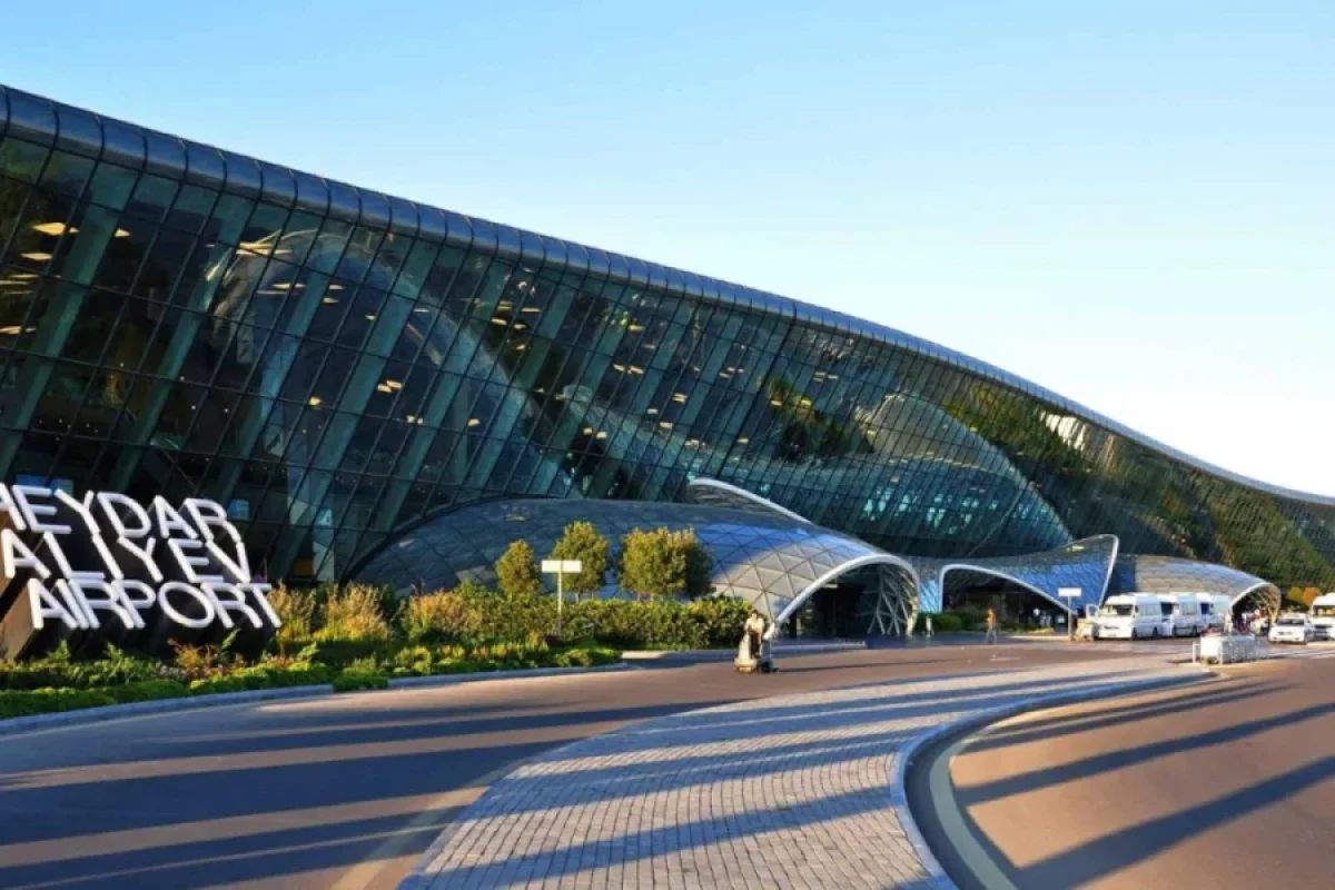 Azərbaycanın Xalq artisti ailəsi ilə birlikdə Bakıya köçdü