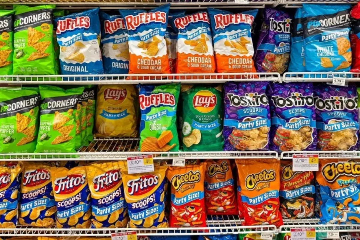 Məşhur çipslərdə DƏHŞƏTLİ maddə aşkarlandı - XƏRÇƏNG YARADIR