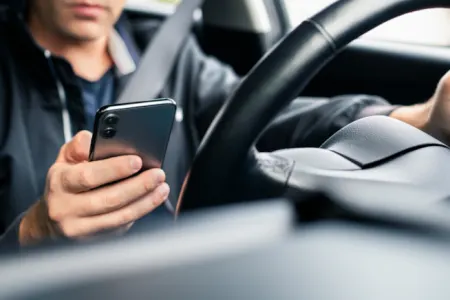 Qəzaların səbəbi telefon yox, - BU İMİŞ