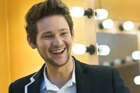 "Eldar kimdir ki, buna qərar versin?"