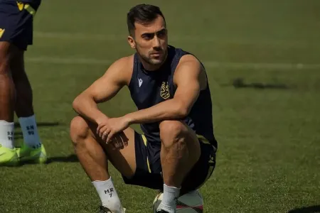 Rövlan Muradov "Neftçi"yə keçir?
