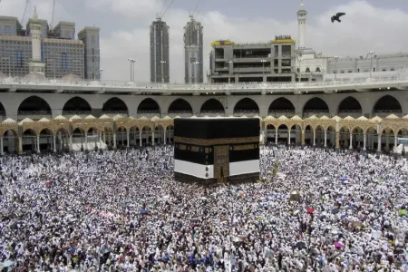 Azərbaycanlı zəvvarlardan halı pisləşən olmayıb