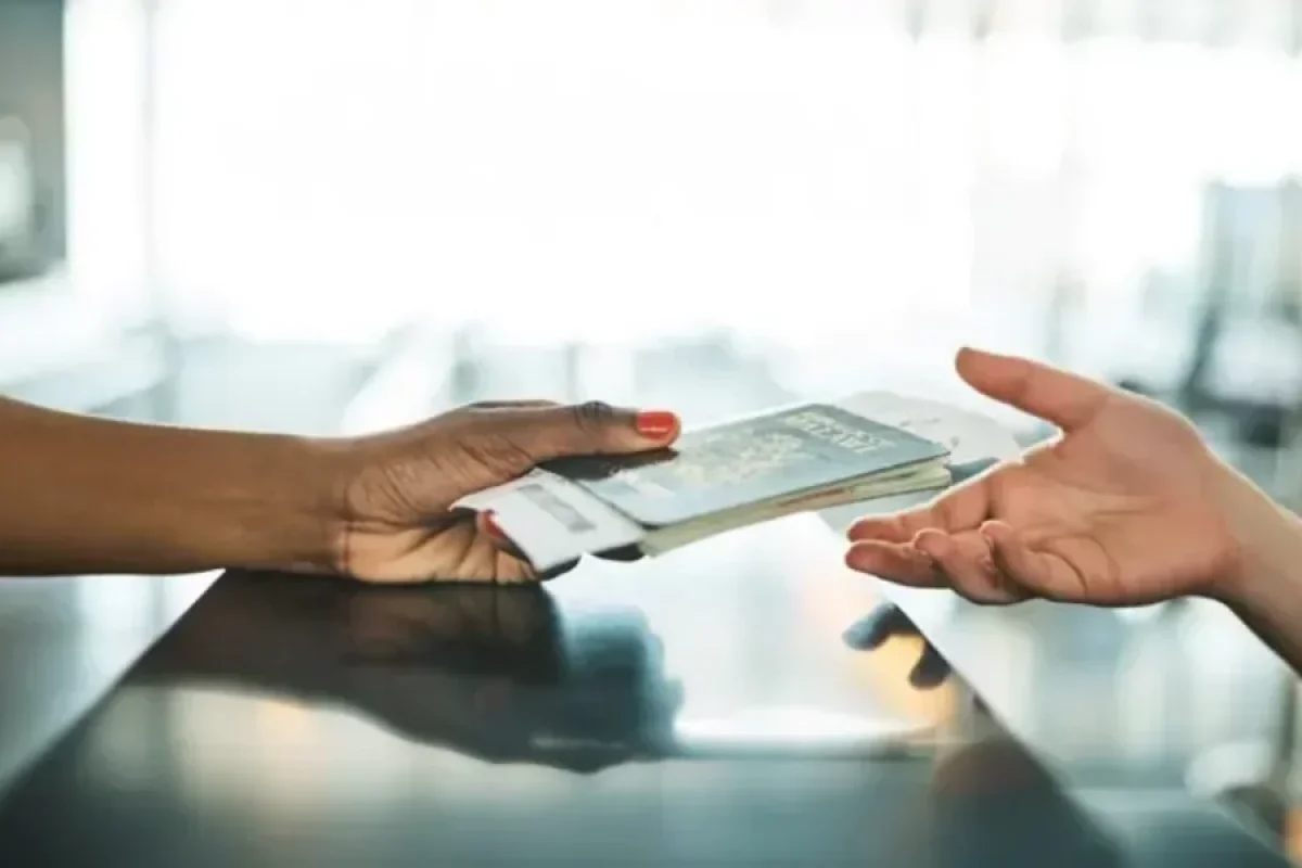 Azərbaycana gəldi, - hava limanında həbs edildi