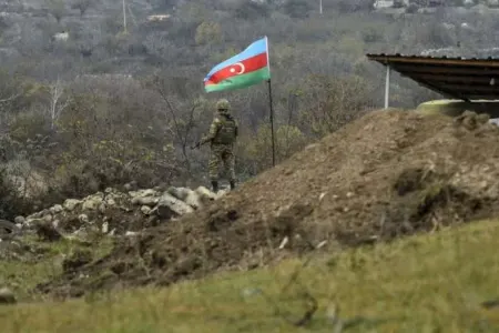 Azərbaycan ərazisinə keçmiş iki erməni qarşı tərəfə təhvil verildi