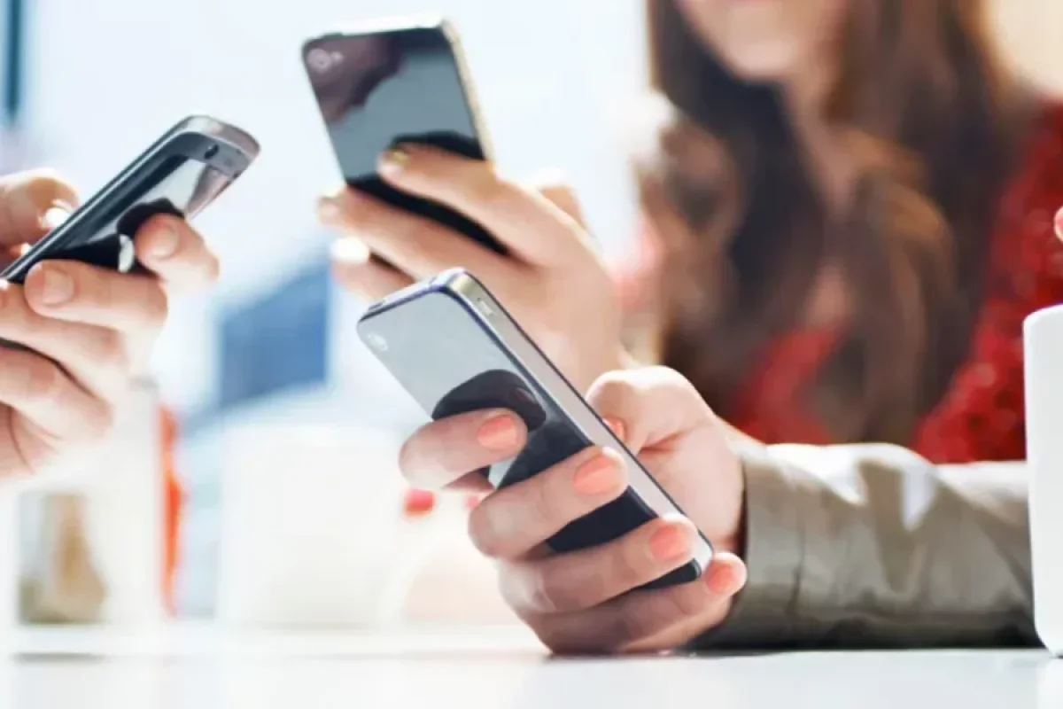 Mobil operatorların qiymət artımına - RƏSMİ REAKSİYA