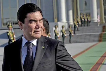 Berdiməhəmmədov Azərbaycana gəlir