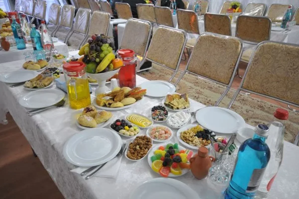 Yaslarda yemək verənlər - CƏRİMƏLƏNƏCƏK?