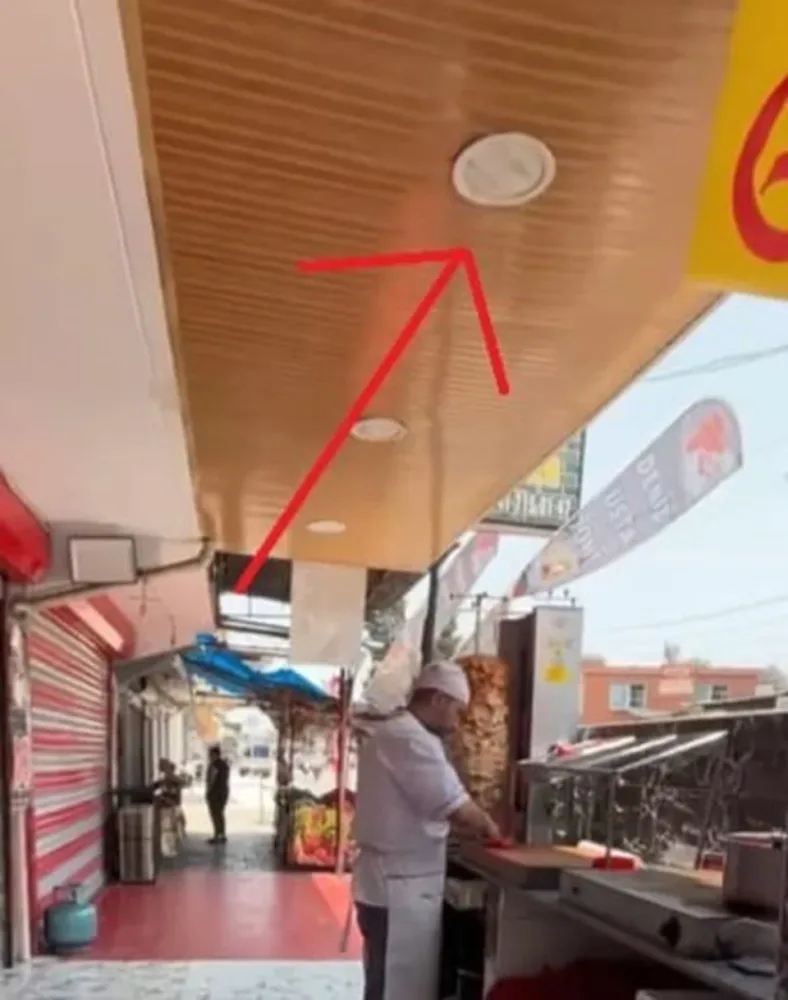 Dönər yeyərkən VURULDU