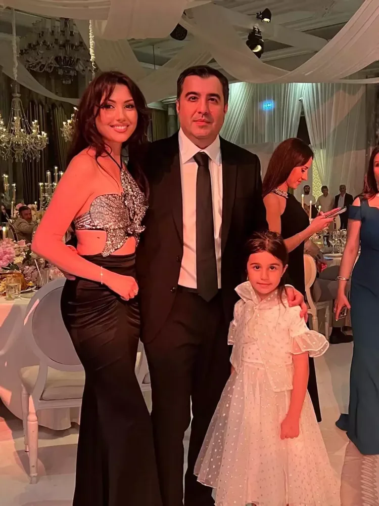 Safura Aydın Abbasovun oğlunun toyundan fotolar paylaşdı