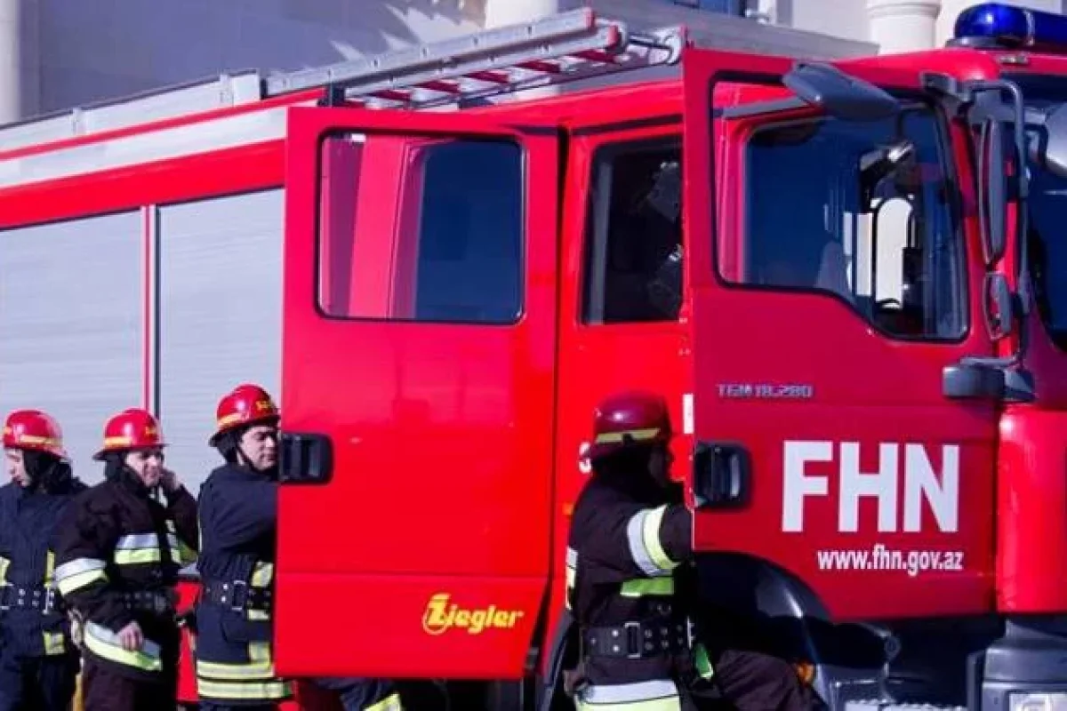 Abşeronda yaşayış binalarının yaxınlığında yanğın baş verib