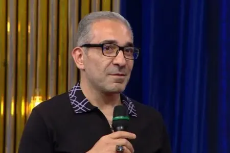 Evini satıb kəndə köçdü