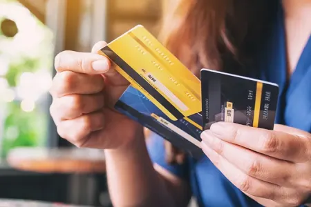 Nəqliyyatda bank kartları ilə ödəniş edə biləcəyik