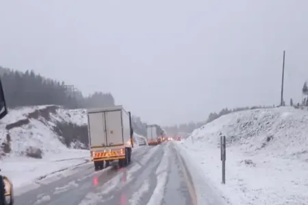 500 minə yaxın ev işıqsız qaldı