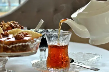 Ölkəmizdə 1 kilosu 450 manata çay satılır - VİDEO