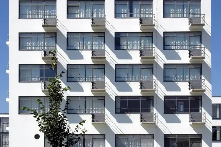 Azərbaycanlı qadın xanəndə Almaniyada ev alıb