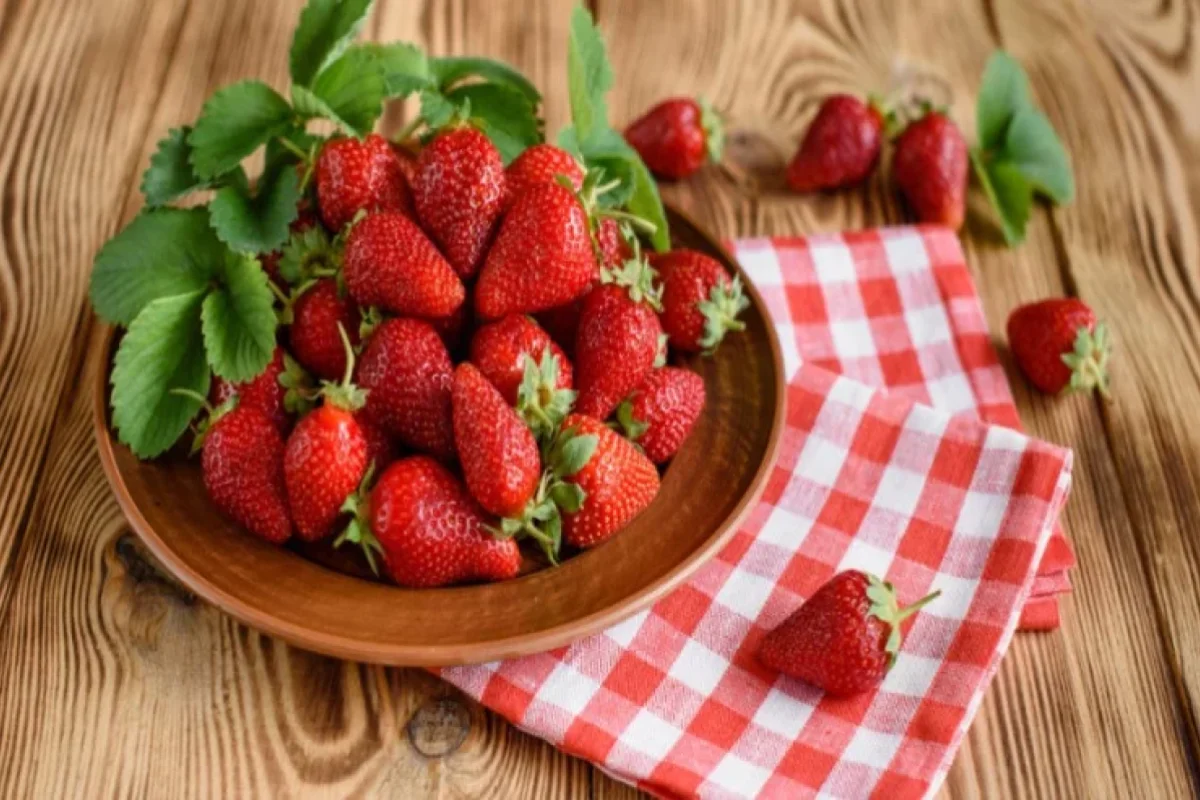 Çiyələk haqqında maraqlı - FAKTLAR