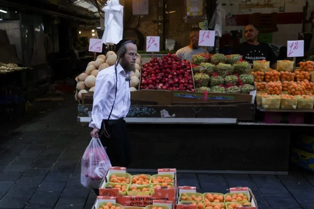 İsraillilər alış-verişə başladılar - FOTO