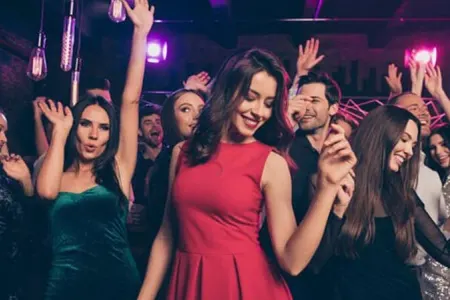 Boşanma təbliğatı pik həddə: - şənlik kimi qeyd edirlər...