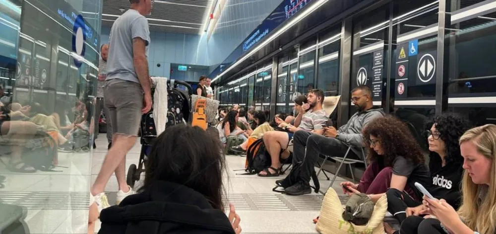 Təl-Əvivdə əhali metroya sığındı - Foto