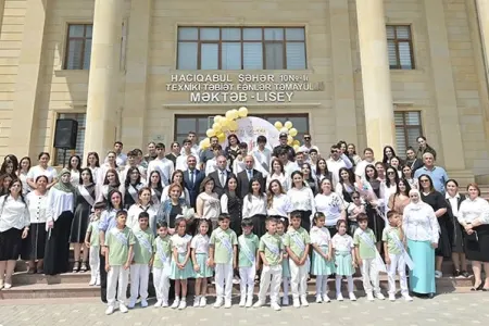 Nazir onların “Son zəng”ində iştirak etdi - Fotolar