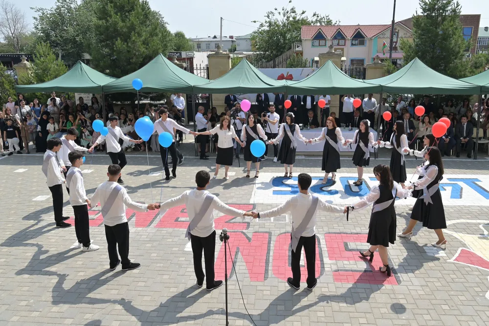 Nazir onların “Son zəng”ində iştirak etdi - Fotolar