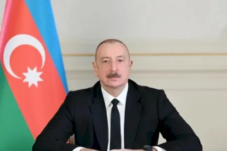İlham Əliyev Böyük Britaniya kralını təbrik etdi