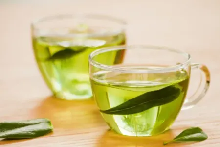 Yaşıl çayı bu vaxt içmək FAYDALIDIR