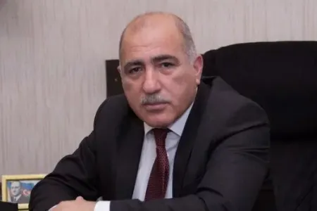 Pənah Hüseyn partiya sədrliyindən istefa verdi