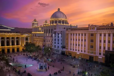 Qadınların getməməli olduğu - 5 ŞƏHƏR