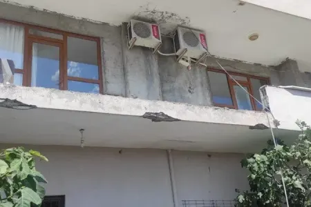 Balkon faciəsi: - Bir ailənin 3 üzvü öldü