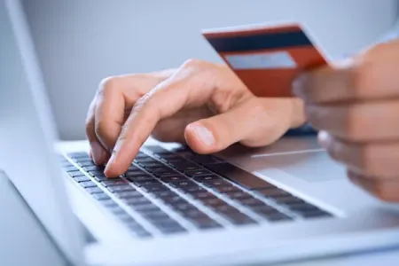 Bank kartlarından yenə pul - OĞURLANDI