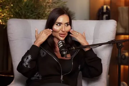 Dünyanın ən böyük yanaqlı qadını fotosunu paylaşdı