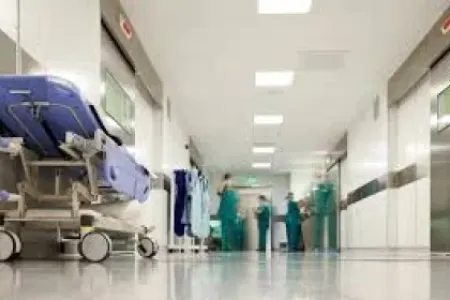 Sumqayıtda maşın iki qadını vurdu, biri öldü