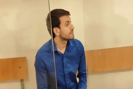 Sevgilisinin 90 mindən çox pulunu ələ keçirdi