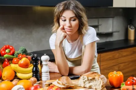 Emosional aclığın əlamətləri nələrdir?